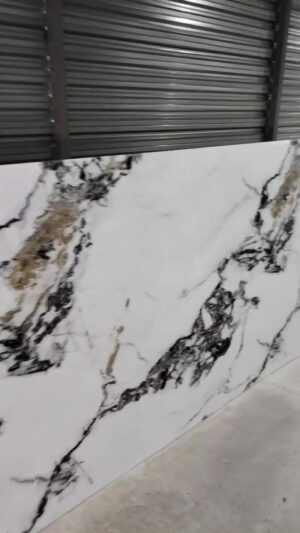 Гибкий мрамор SPC LameliDecor черный с золотым 1200*2800